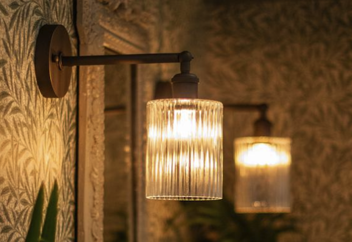 Eenvoudige vierkante glazen wandlamp voor gang